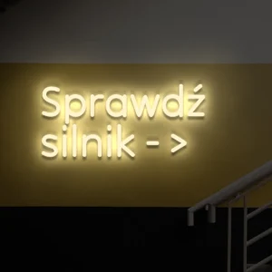 Beżowy