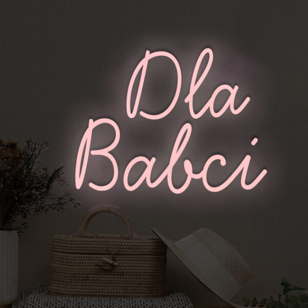 Jasnoróżowy neon LED napis Dla Babci – delikatne, przytulne światło