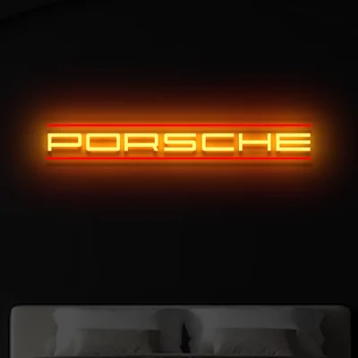 Neon Porsche z napisem w czerwonym i żółtym kolorze