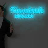 Niebieski neon LED z napisem Kawalerski wieczór świetlny napis na ścianę